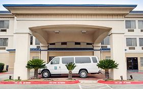 Quality Inn & Suites Airport Austin Tx
